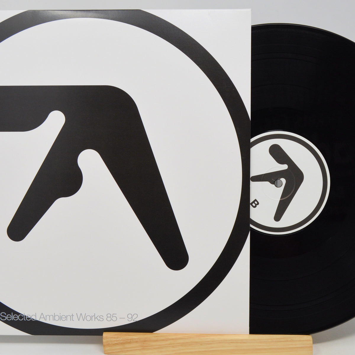 Aphex-Twin-Selected-Ambient- 