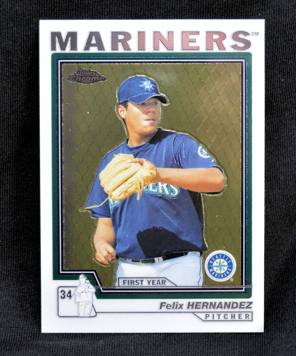 Felix Hernandez 2004 Topps Chrome Mariners rookie card featuring pitcher in blue jersey