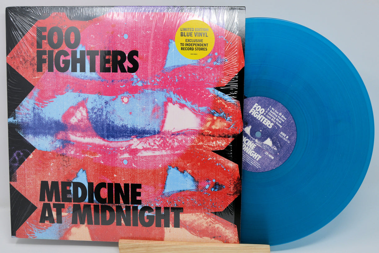 Foo Fighters - Medicine At Midnight