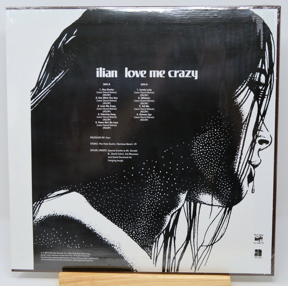 Ilian - Love Me Crazy