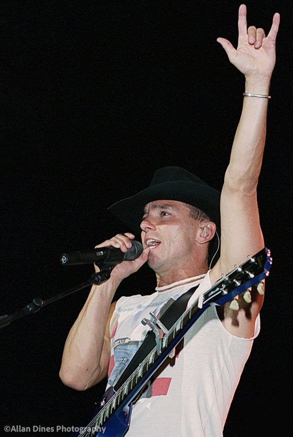 Chesney, Kenny - Photo