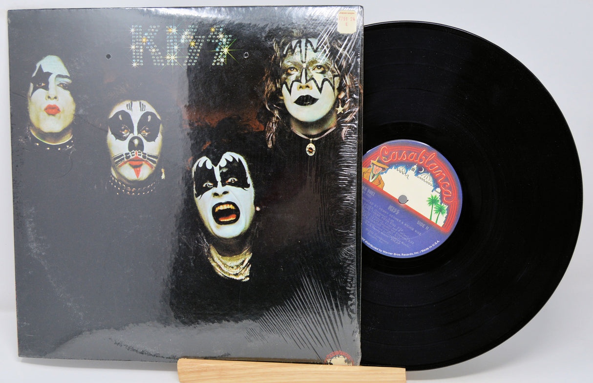 Kiss - Kiss