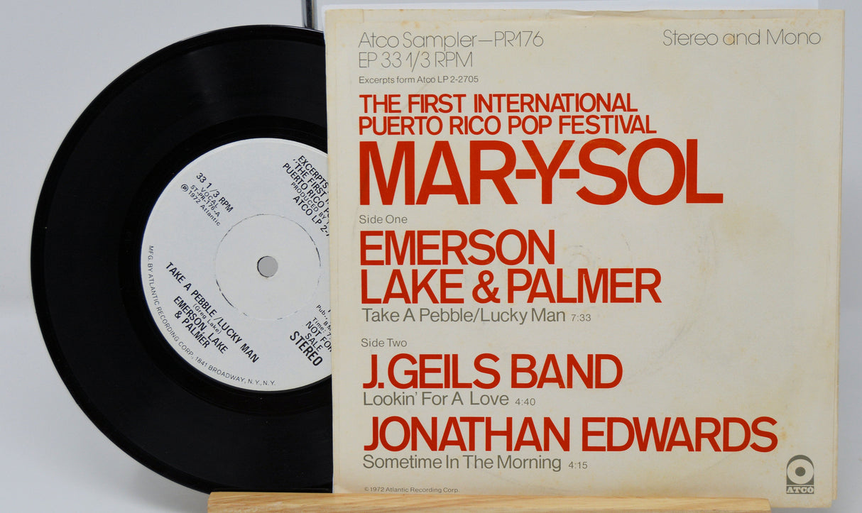 Front cover and record of Mar Y Sol Puerto Rico Pop Festival Atco Sampler vinyl EP featuring artist track listings.