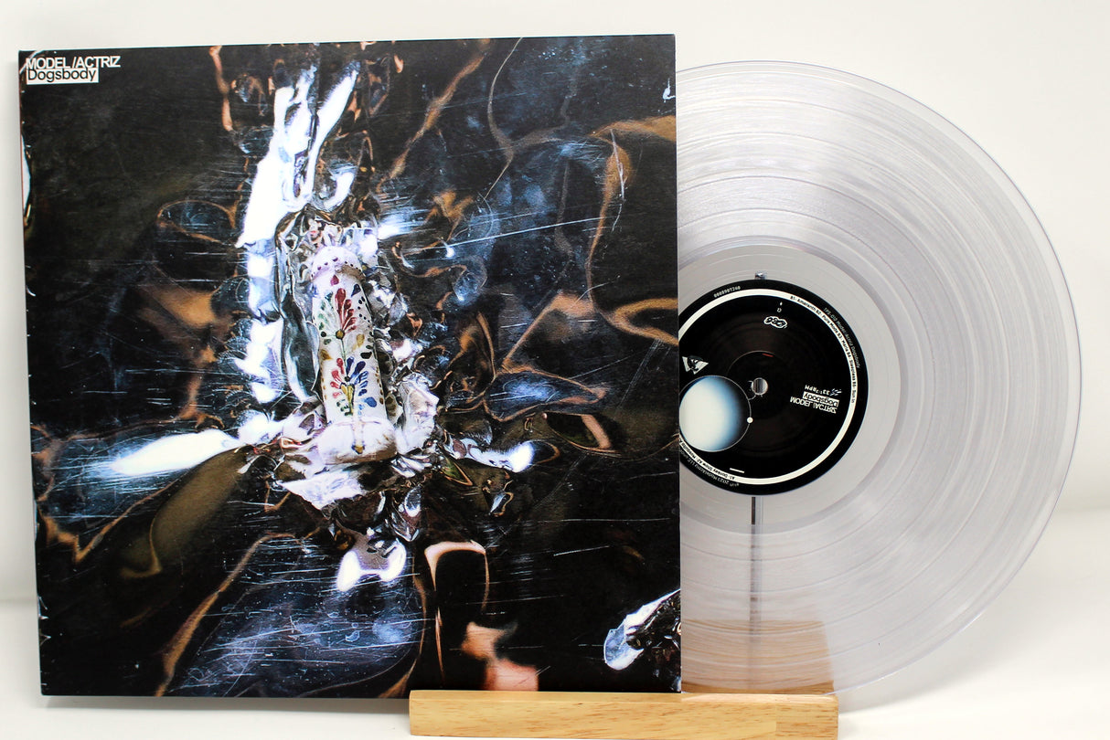 Model/Actriz - Dogsbody