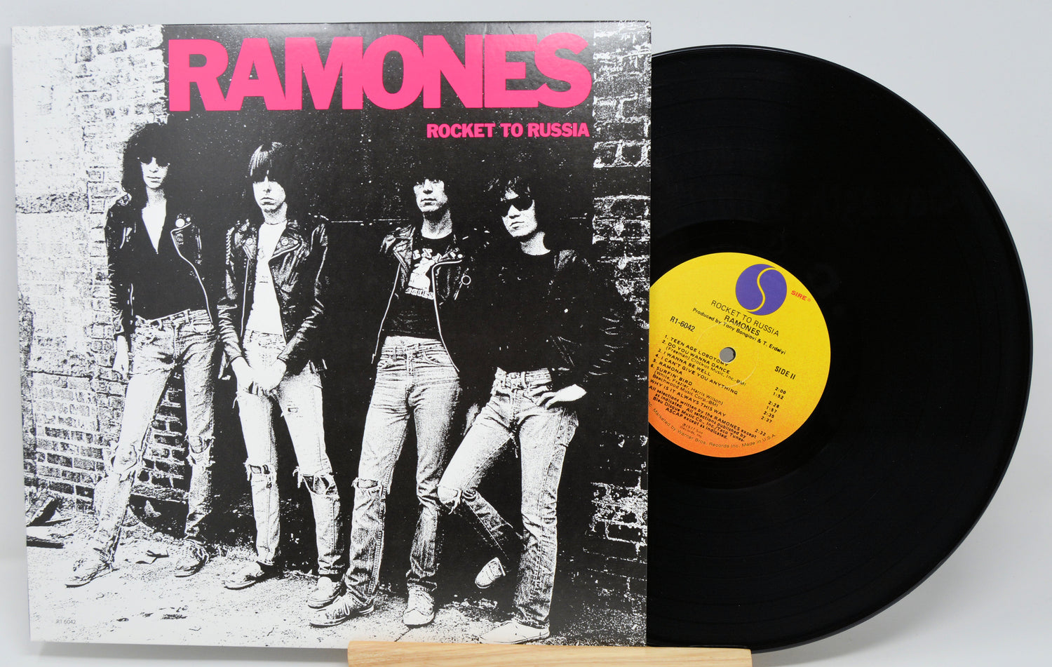 Ramones - Rocket To Russia