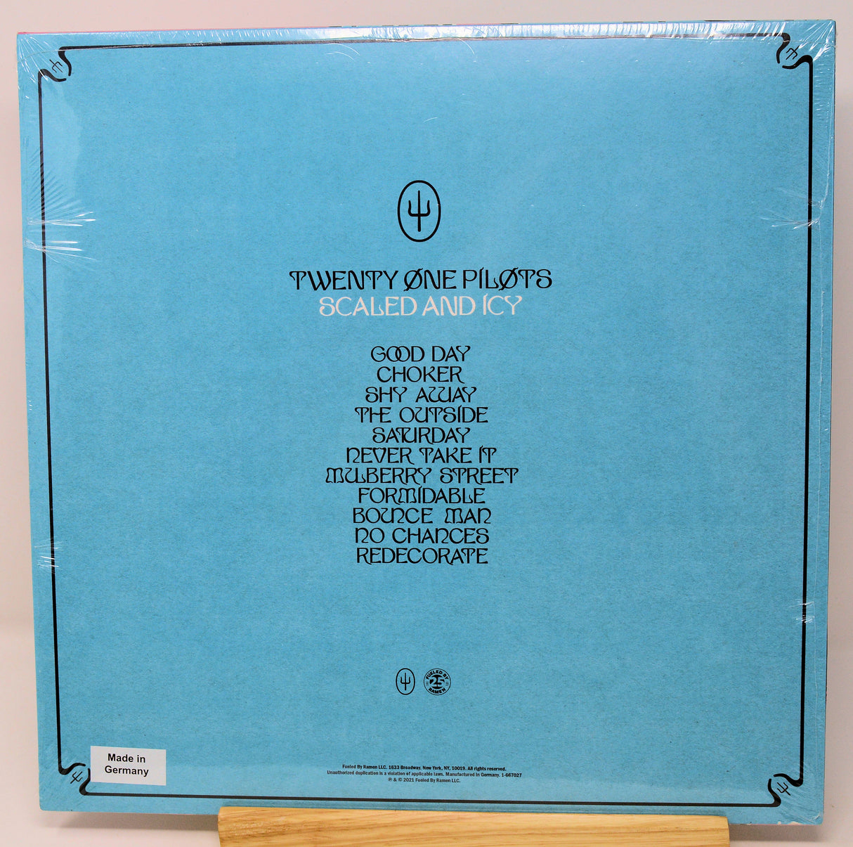 Twenty One Pilots - Scaled And Icy