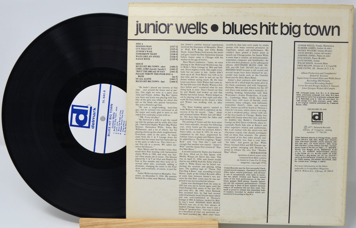 Wells, Junior - Blues Hit Big Town