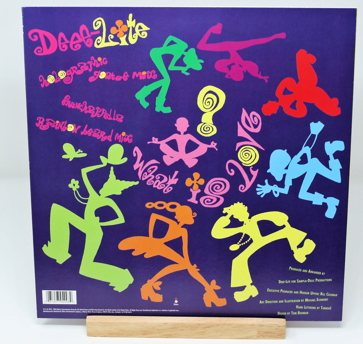 Deee-Lite – Groove Is In The Heart / What Is Love?