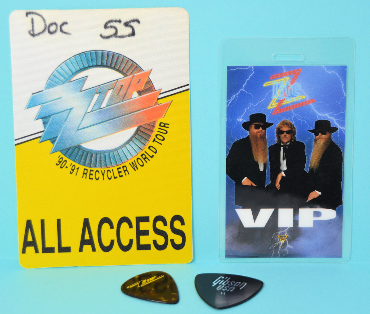 ZZ-Top Backstage Passes and Guitar Picks.'90-'91 Recycler World Tour. All Access