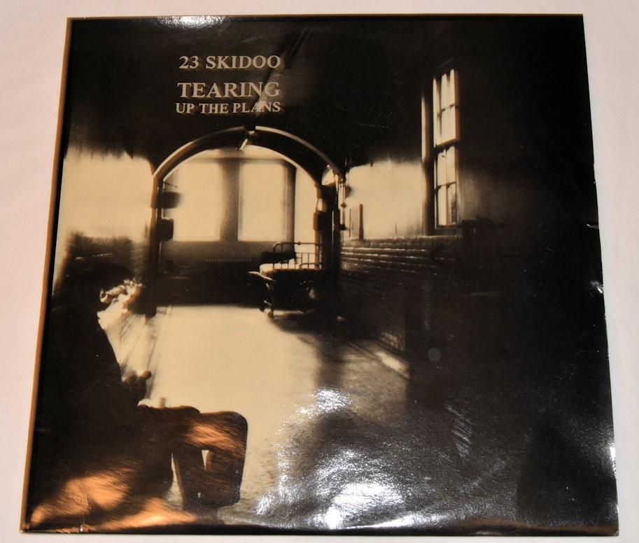 23 Skidoo - Tearing Up The Plans