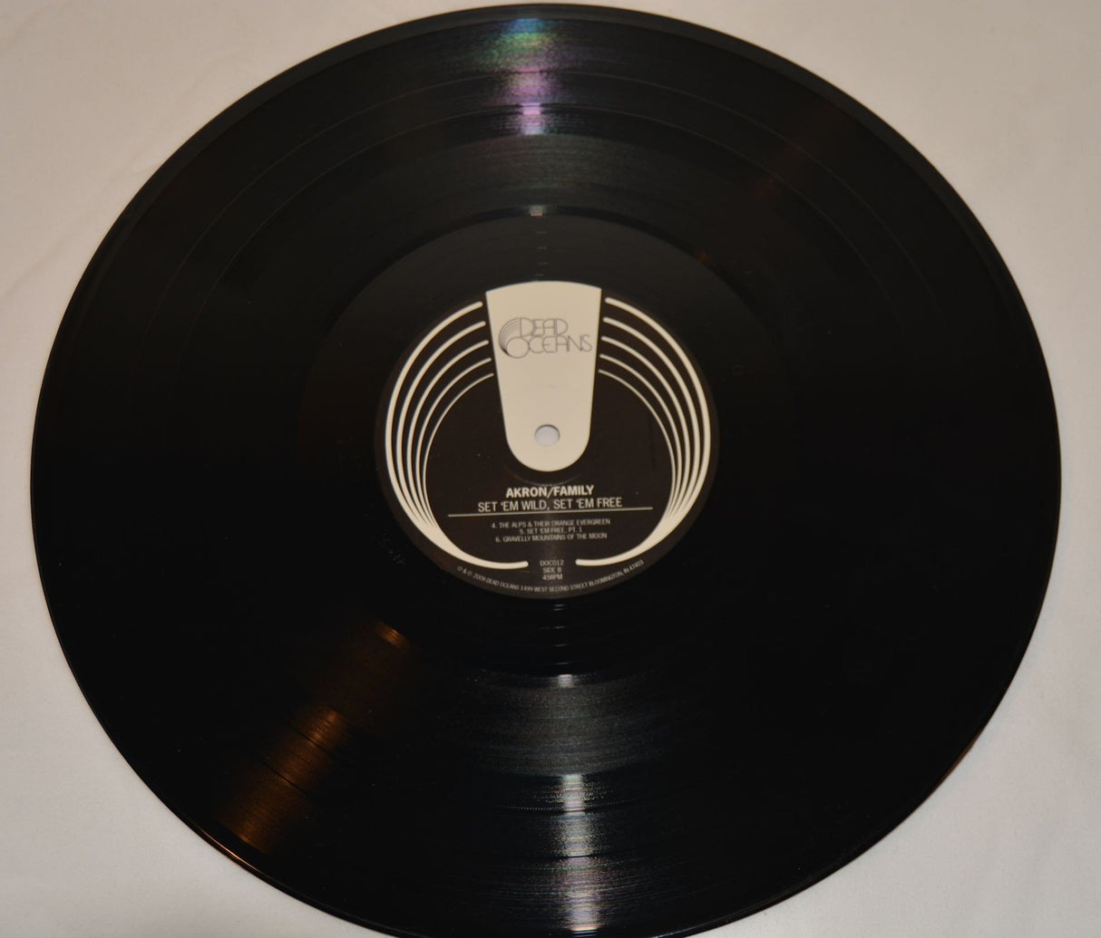 Akron Family - Set 'Em Wild, Set 'Em Free