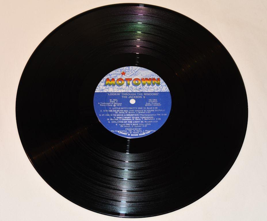Jackson 5 - Looking Through The Windows