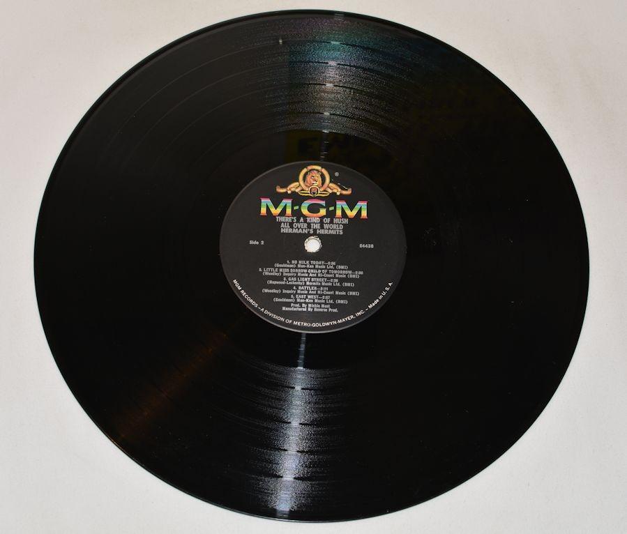 Herman's Hermits - There's A Kind Of Hush