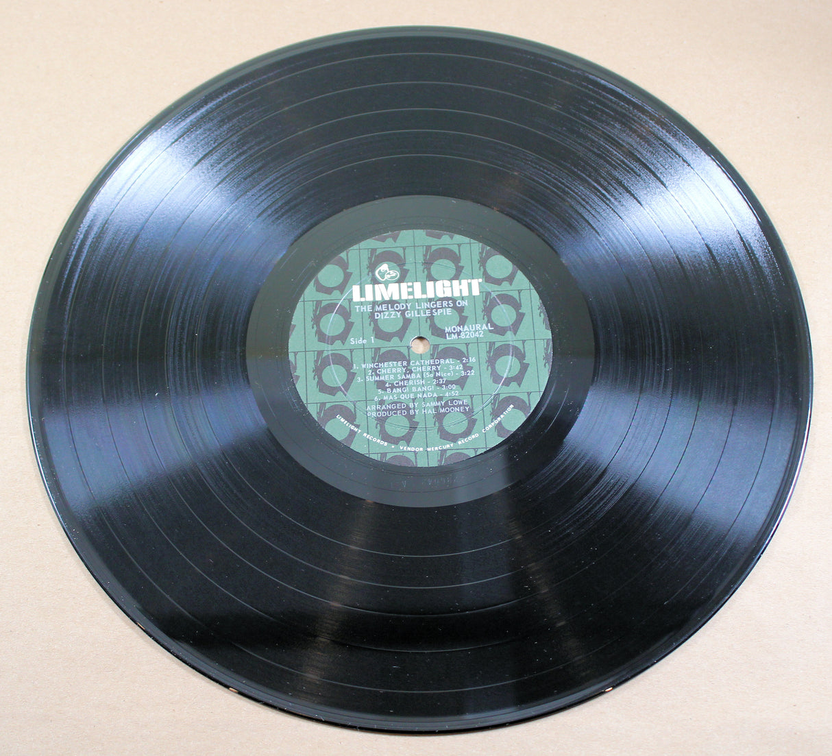 Gillespie, Dizzy - The Melody Lingers On