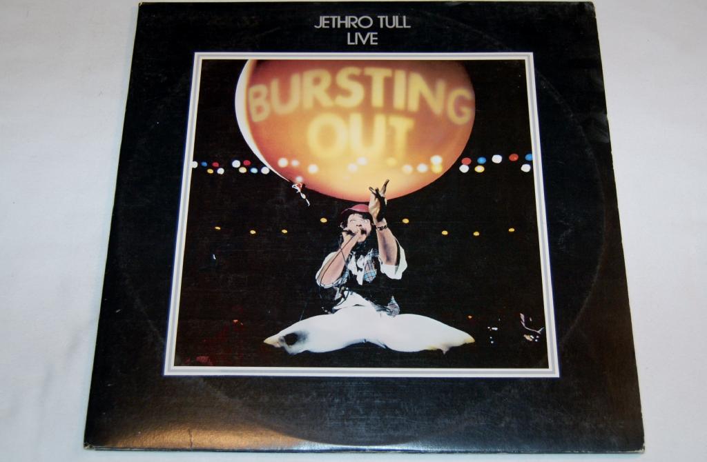 Jethro Tull - Bursting Out