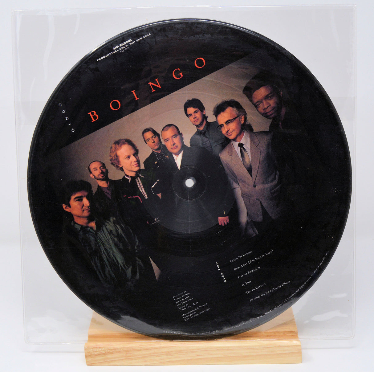 Oingo Boingo – Dark At The End Of The Tunnel