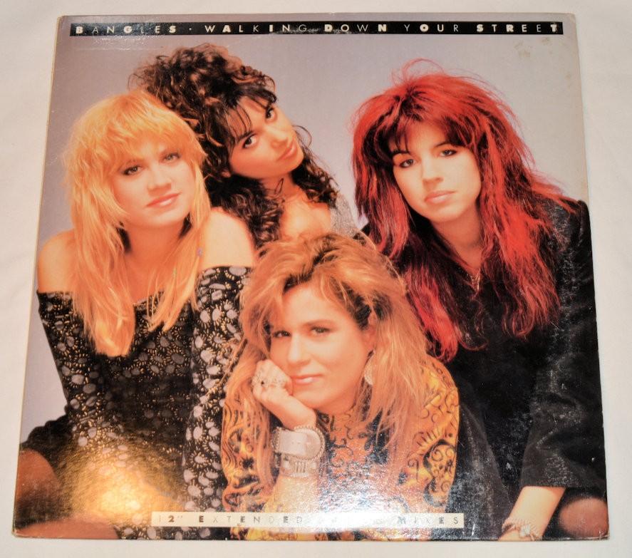 Bangles, The - Walking Down Your Street