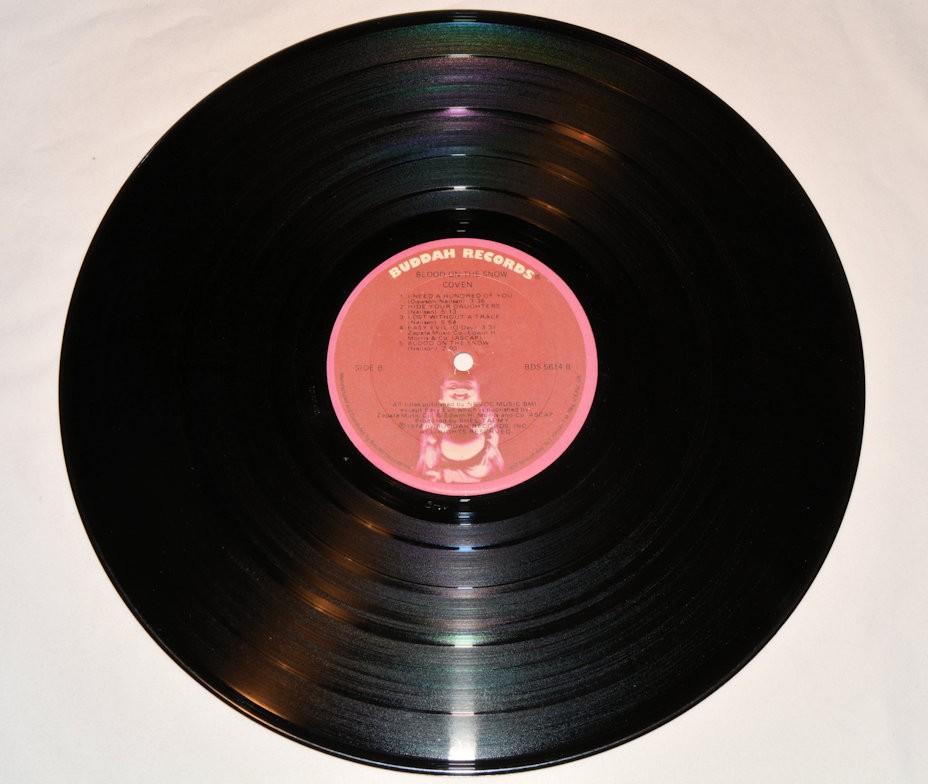 Coven - Blood On The Snow