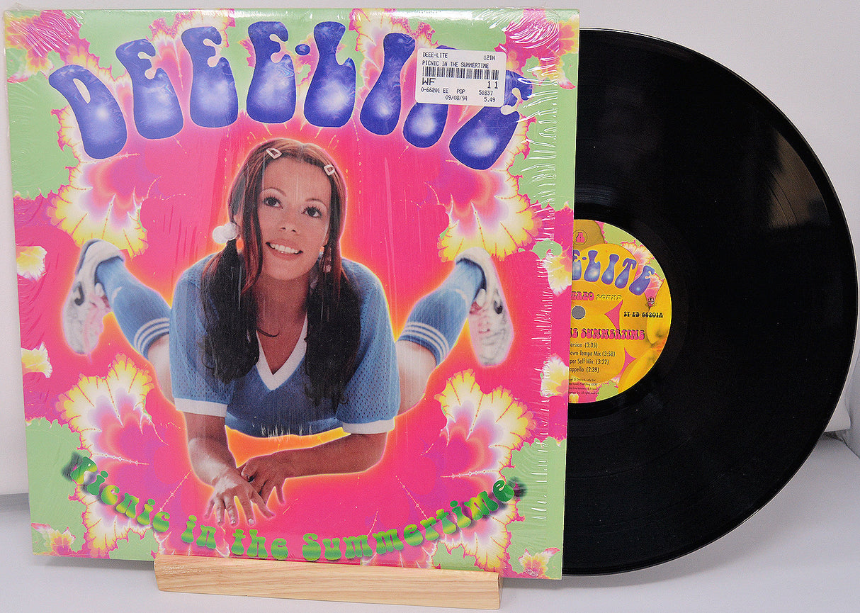 Deee-Lite – Picnic In The Summertime