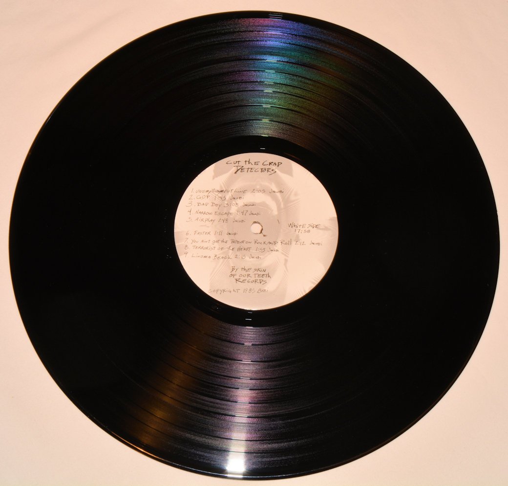 Crap Detectors - Cut The Crap