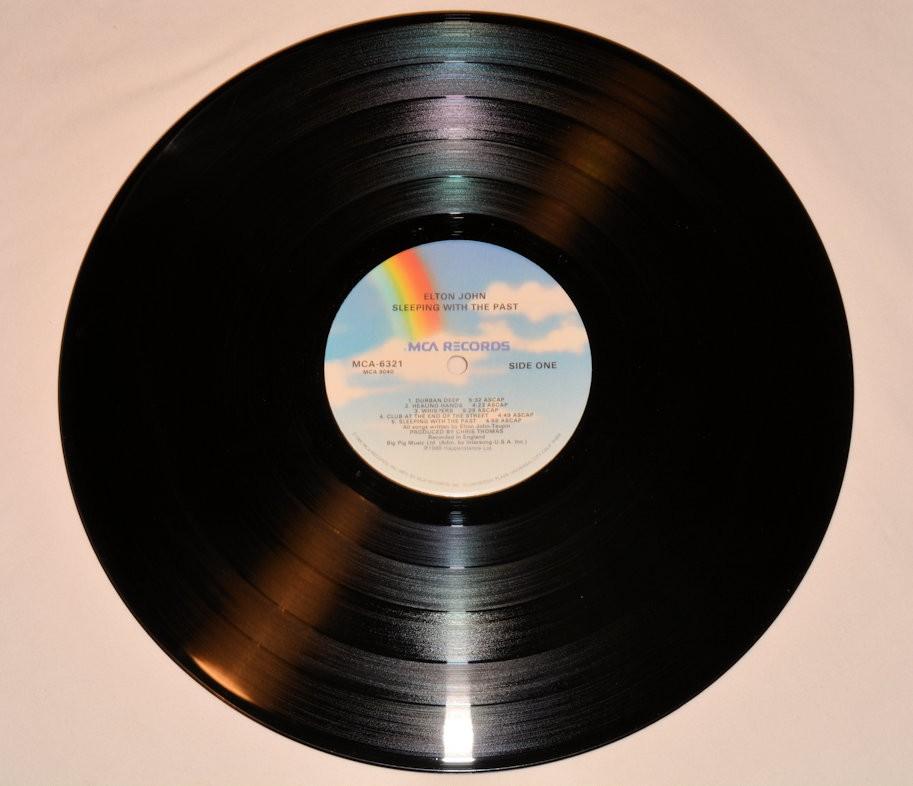 John, Elton - Sleeping With The Past