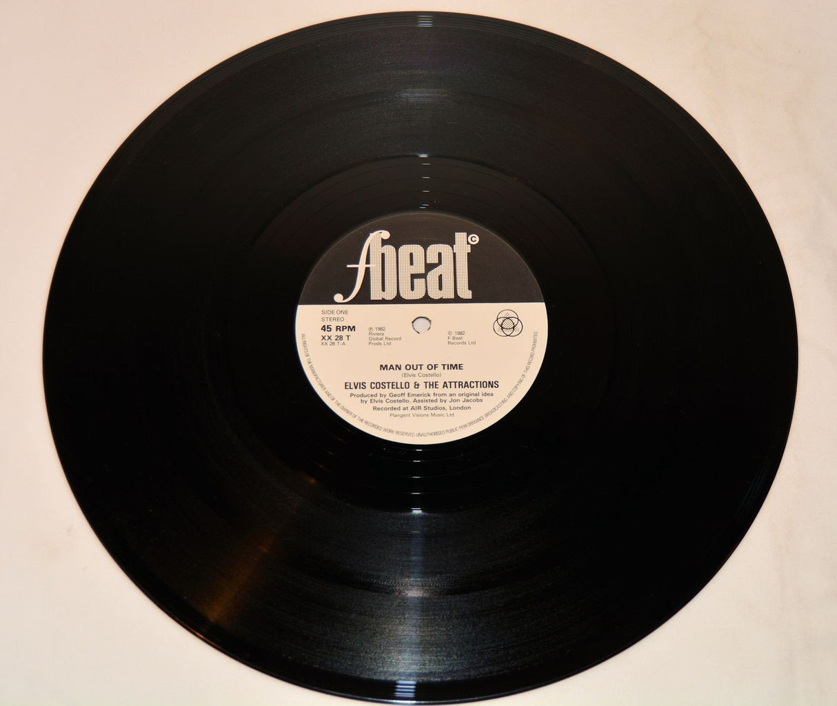 Costello, Elvis - Man Out Of Time