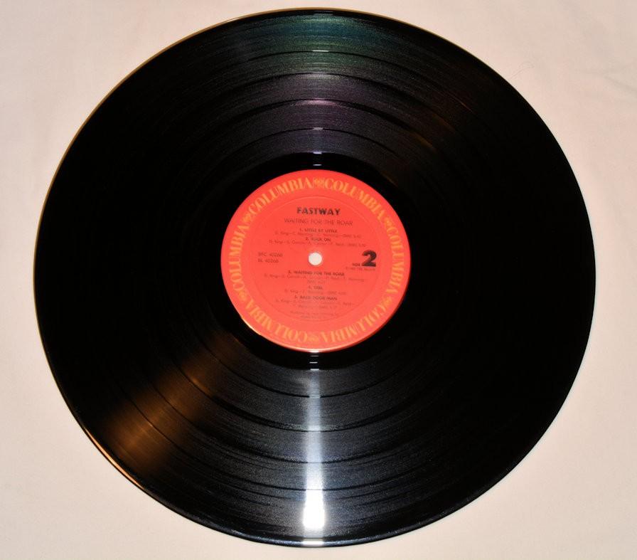 Fastway - Waiting For The Roar