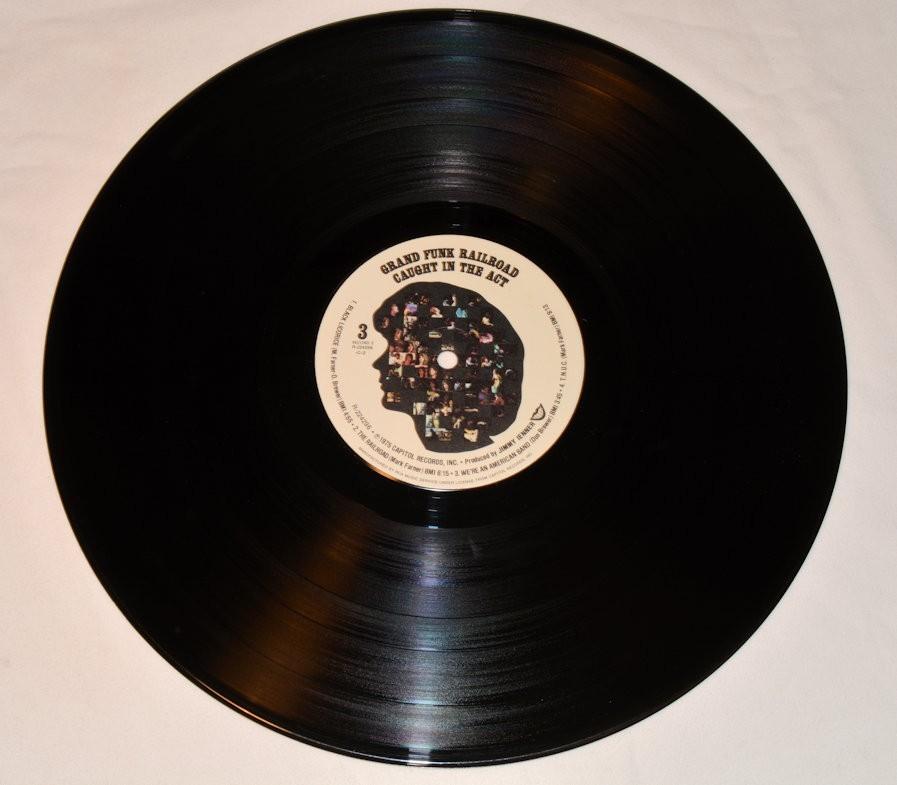 Grand Funk - Caught In The Act