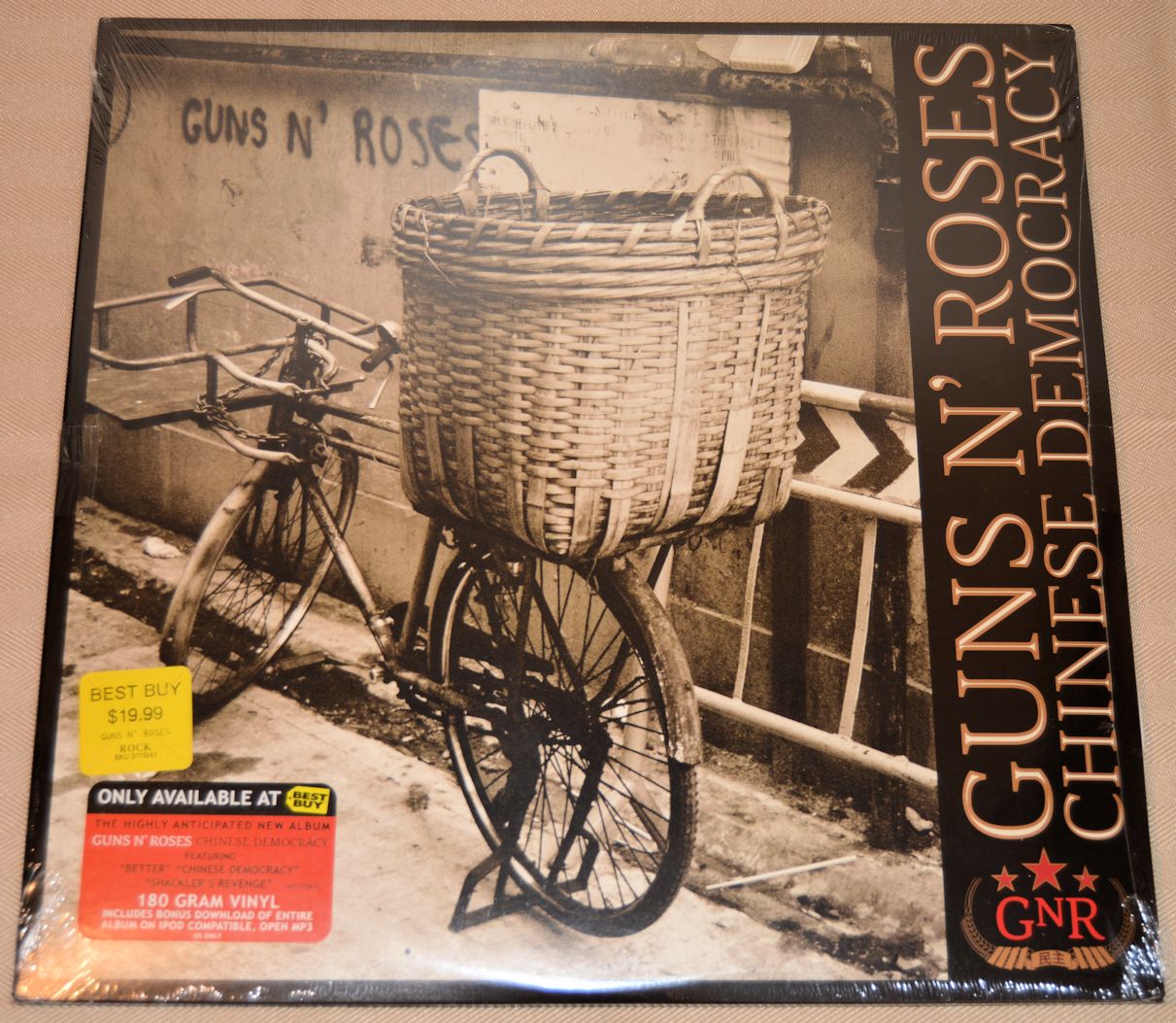 Guns N Roses - Chinese Democracy