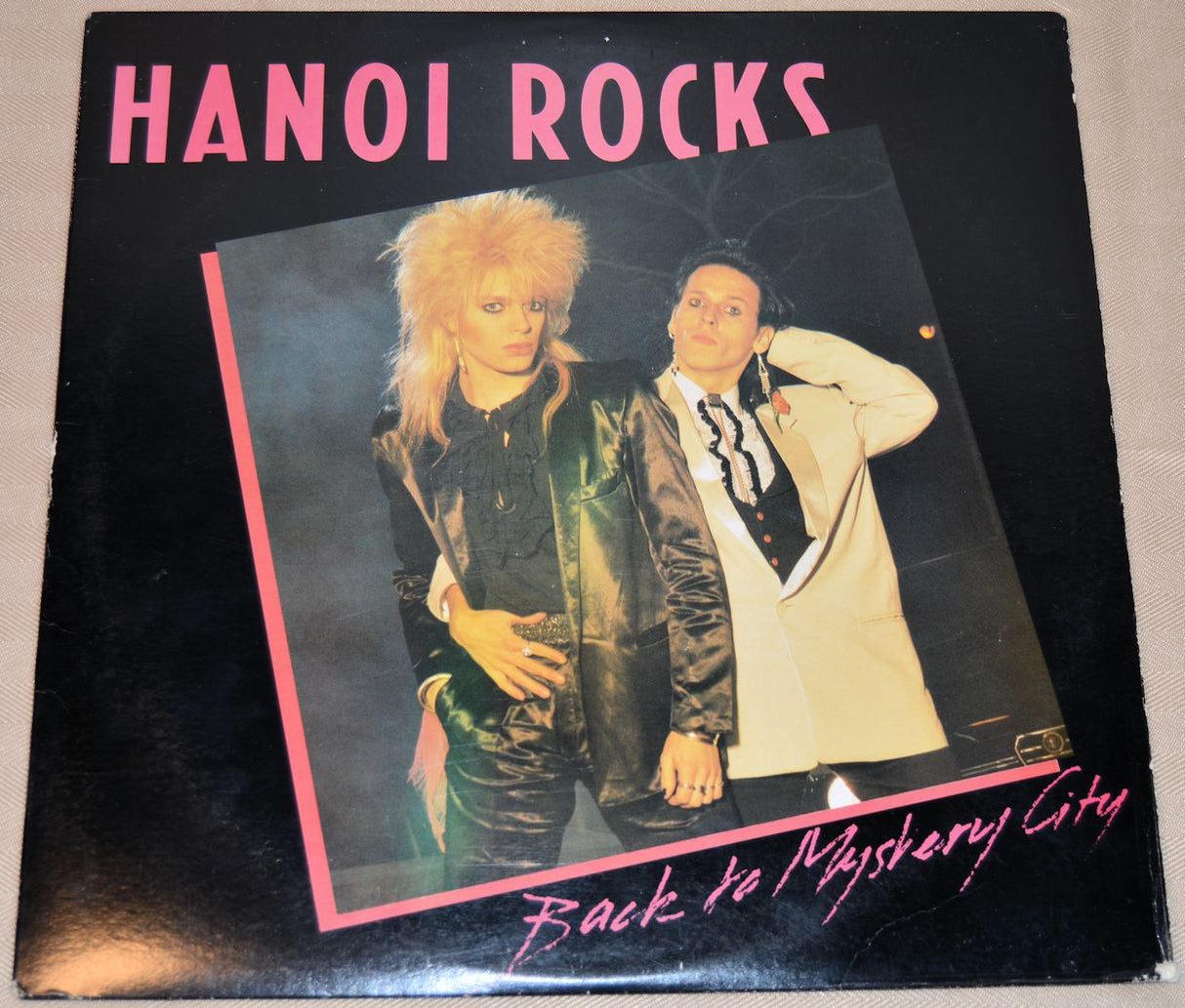 Hanoi Rocks - Back To The Mystery City