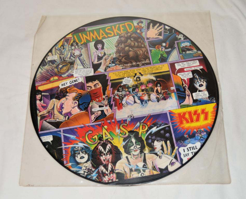 Kiss - Unmasked