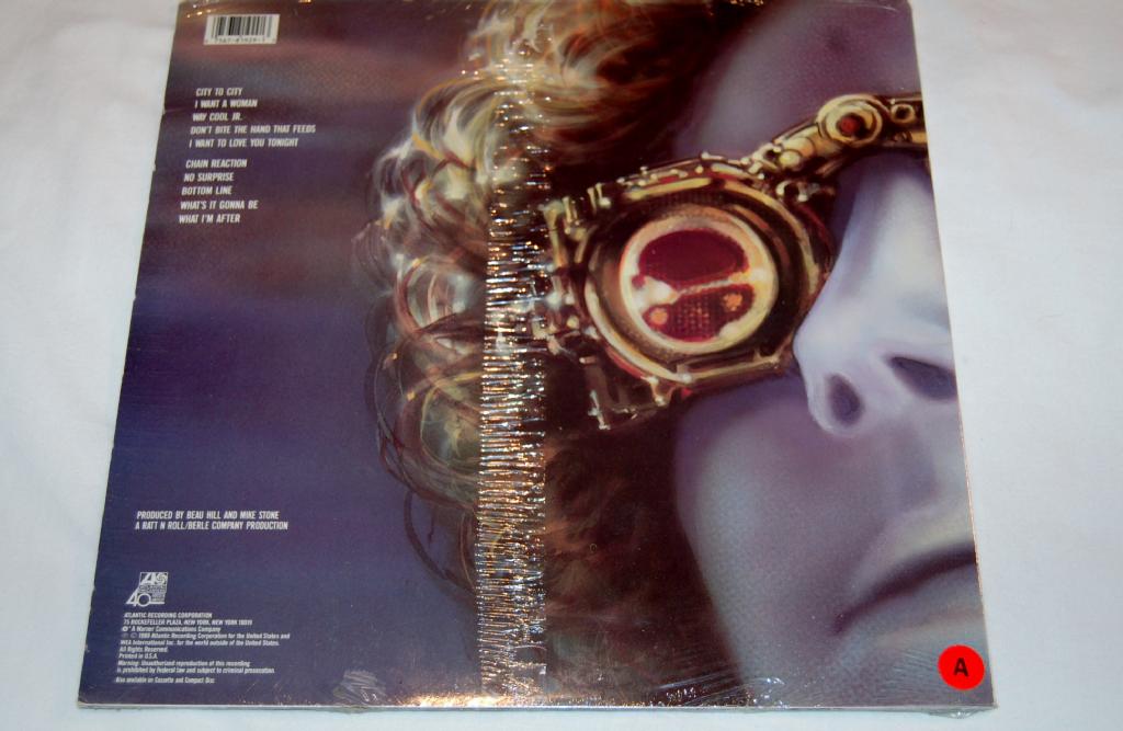 Ratt - Reach For The Sky