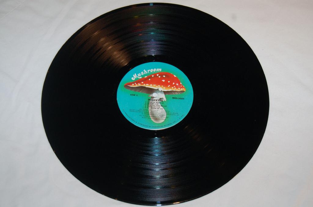 Doucette - Mama Let Him Play