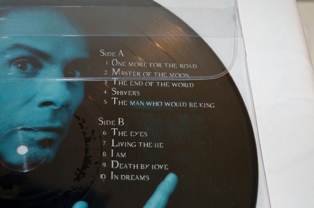 Dio - Master Of The Moon