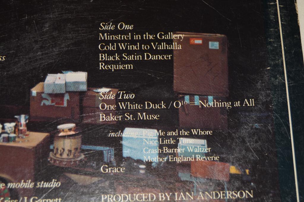 Jethro Tull - Minstrel In The Gallery