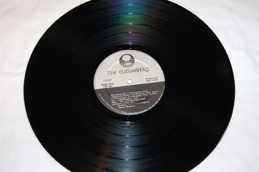 Cucumbers, The - Who Betrays Me...