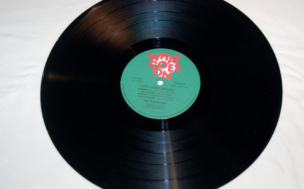 Playmates - Long Sweet Dreams