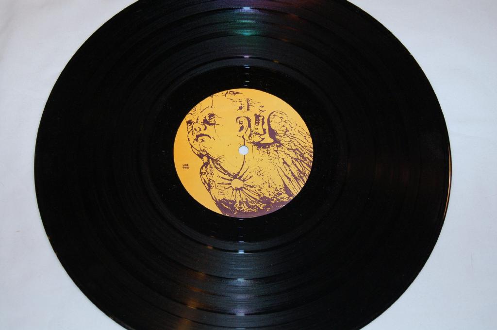 Naiomi's Hair - Tara