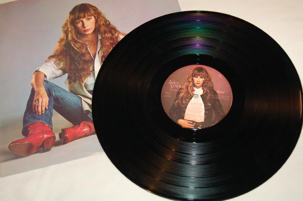 Newton, Juice - Quiet Lies