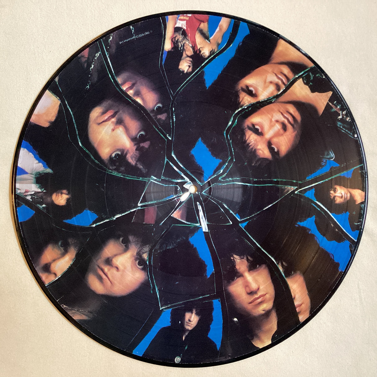 Kiss - Crazy Nights(Pic)