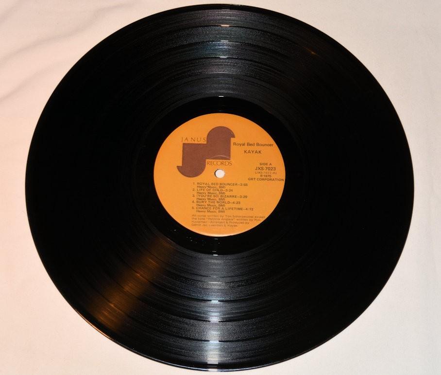 Kayak - Royal Bed Bouncer