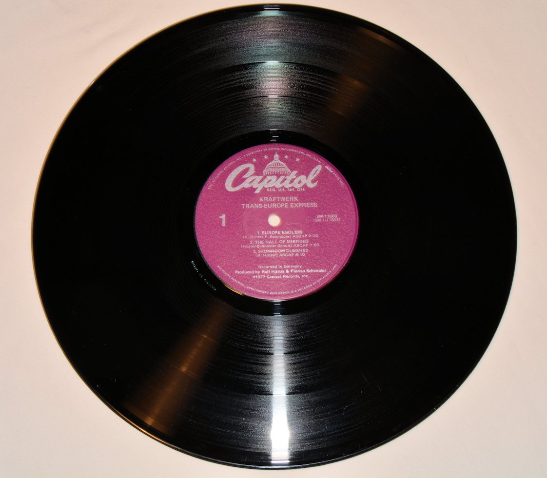 Kraftwerk - Trans-Europe Express