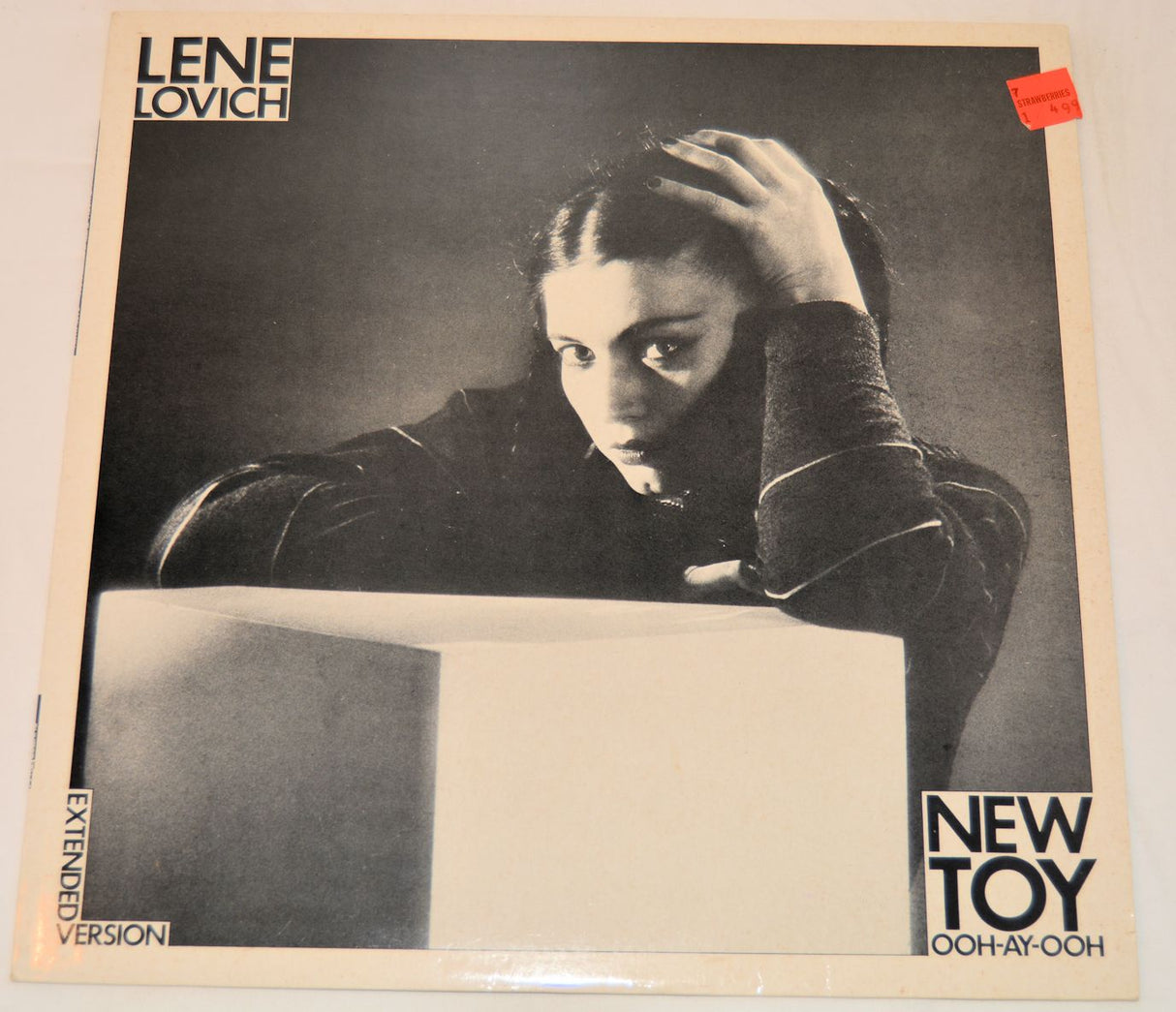 Lovich, Lene - New Toy Ooh-Ay-Ooh