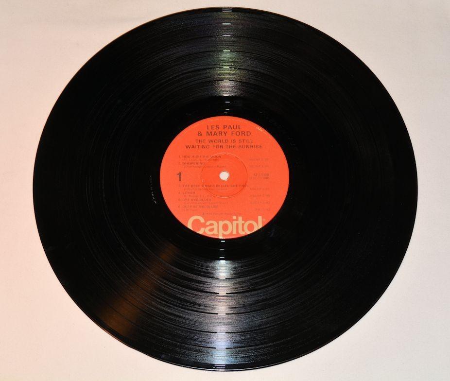 Paul, Les - World IS Still Waiting