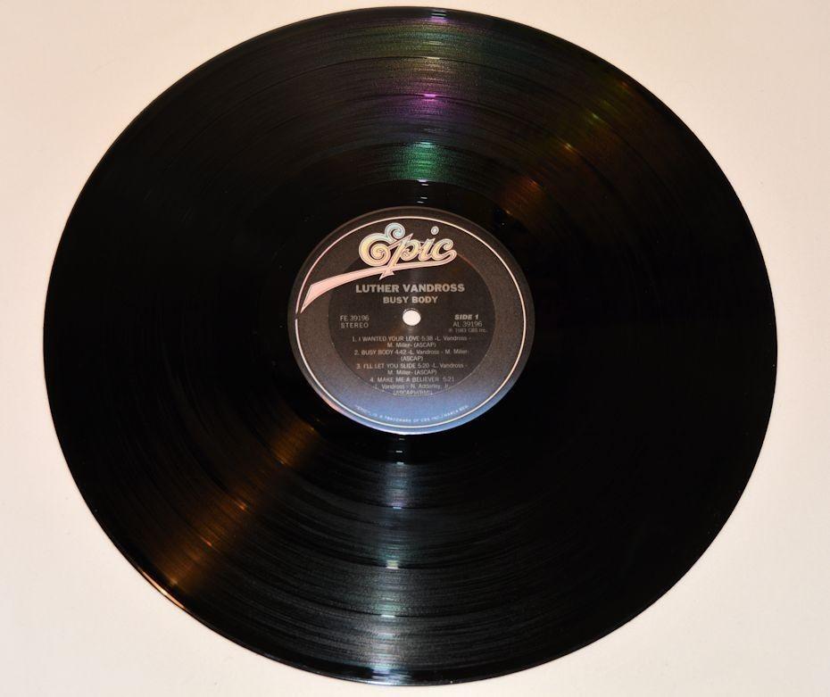 Vandross, Luther - Busy Body