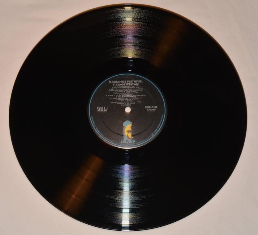 Faithful, Marianne - Strange Weather