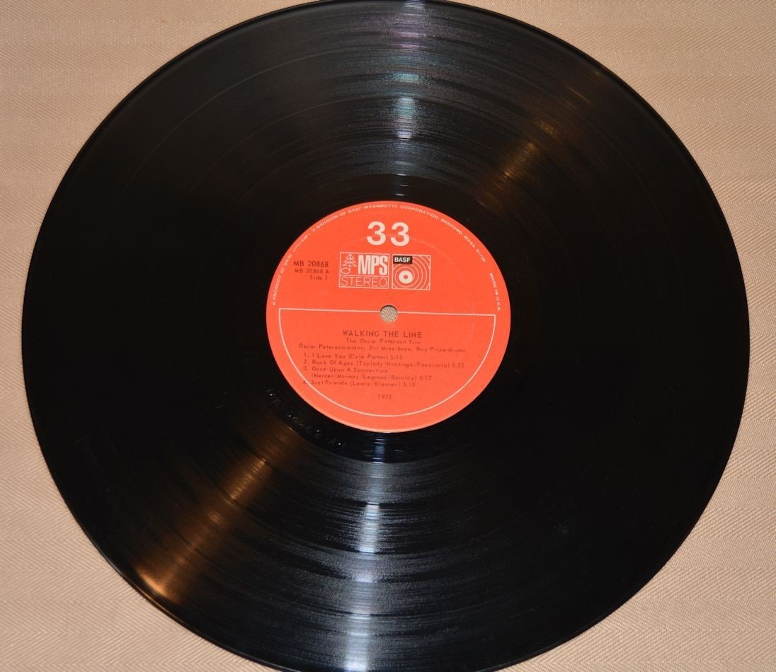 Peterson, Oscar - Walking The Line