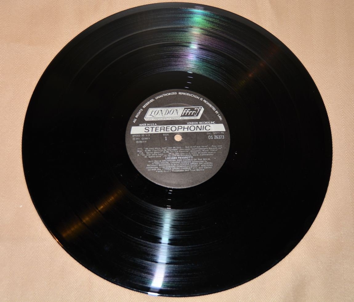 Pavarroti, Luciano - King Of The High C's