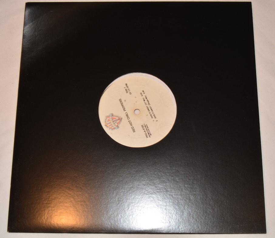 Red Hot Chili Peppers - Give It Away