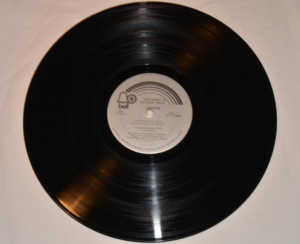 Gryphon - Red Queen To Gryphon Three